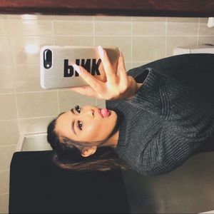Meet your Posher, Vanessa